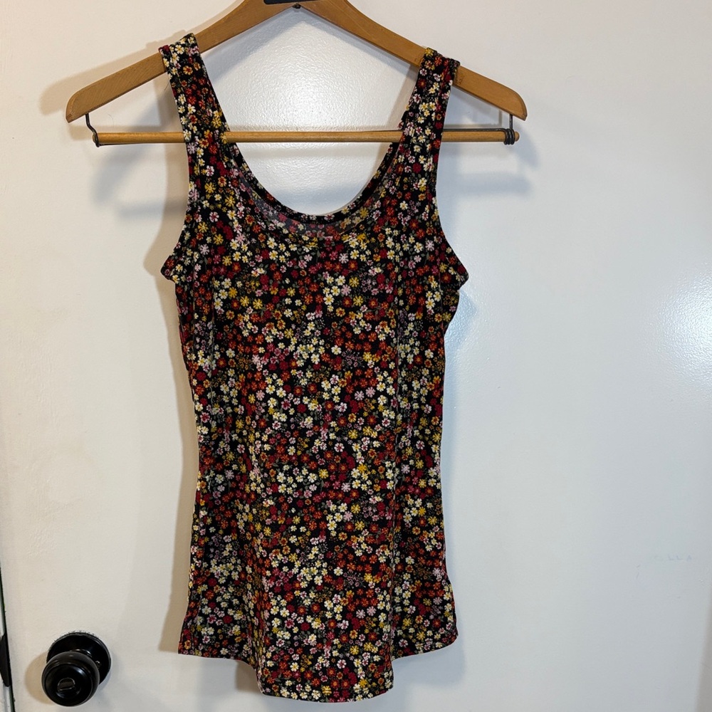 Floral Sleeveless Women's Top